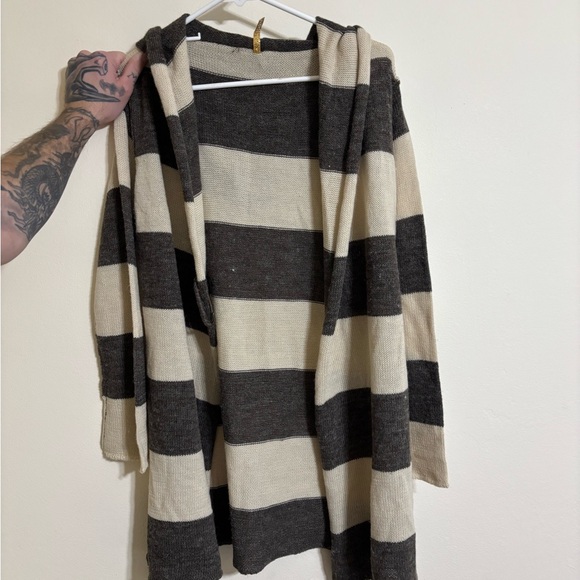 Elan Sweaters - Elan Black and Cream Knit Cardigan